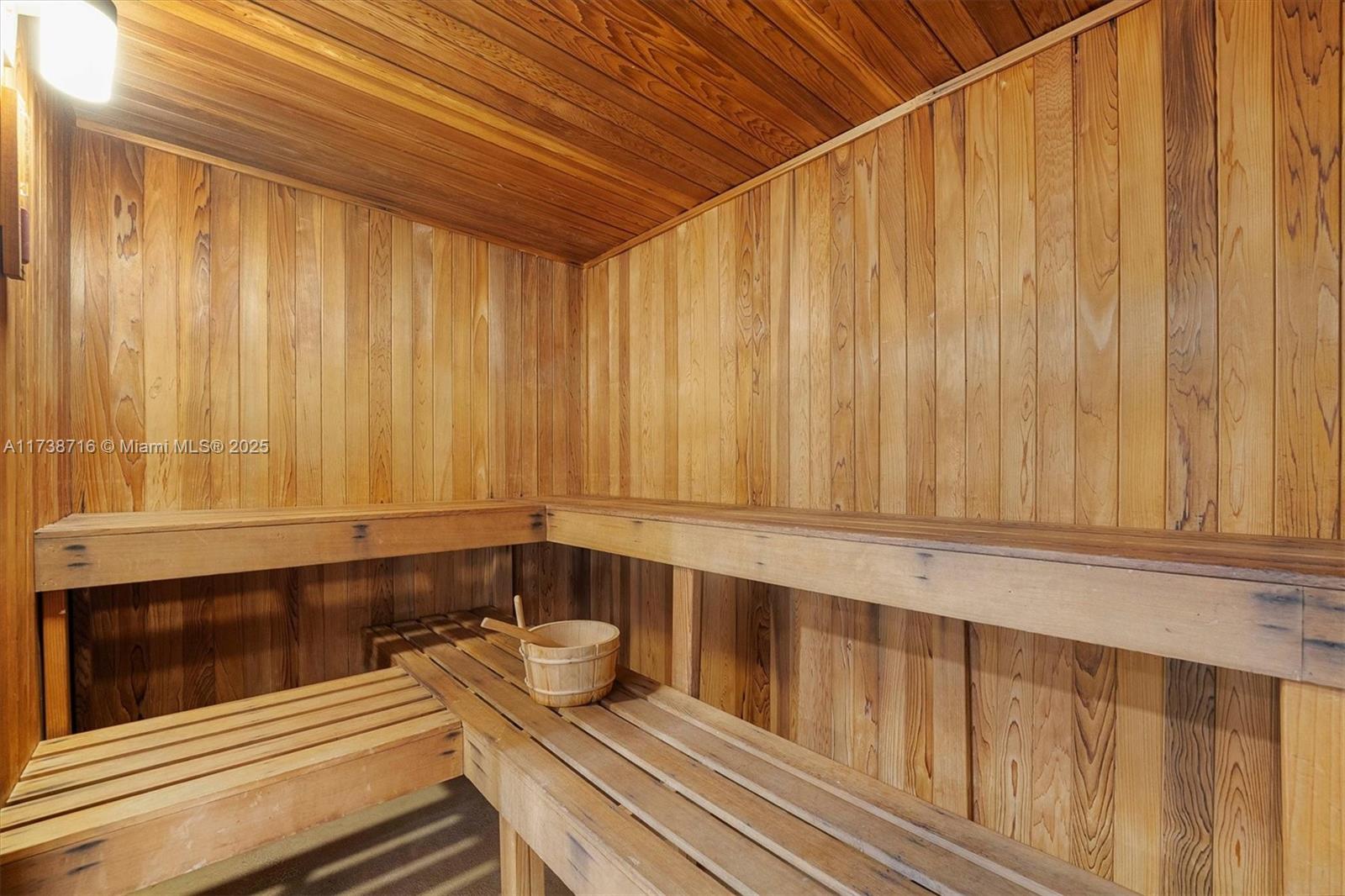 610 CLEMATIS CONDO - Residential