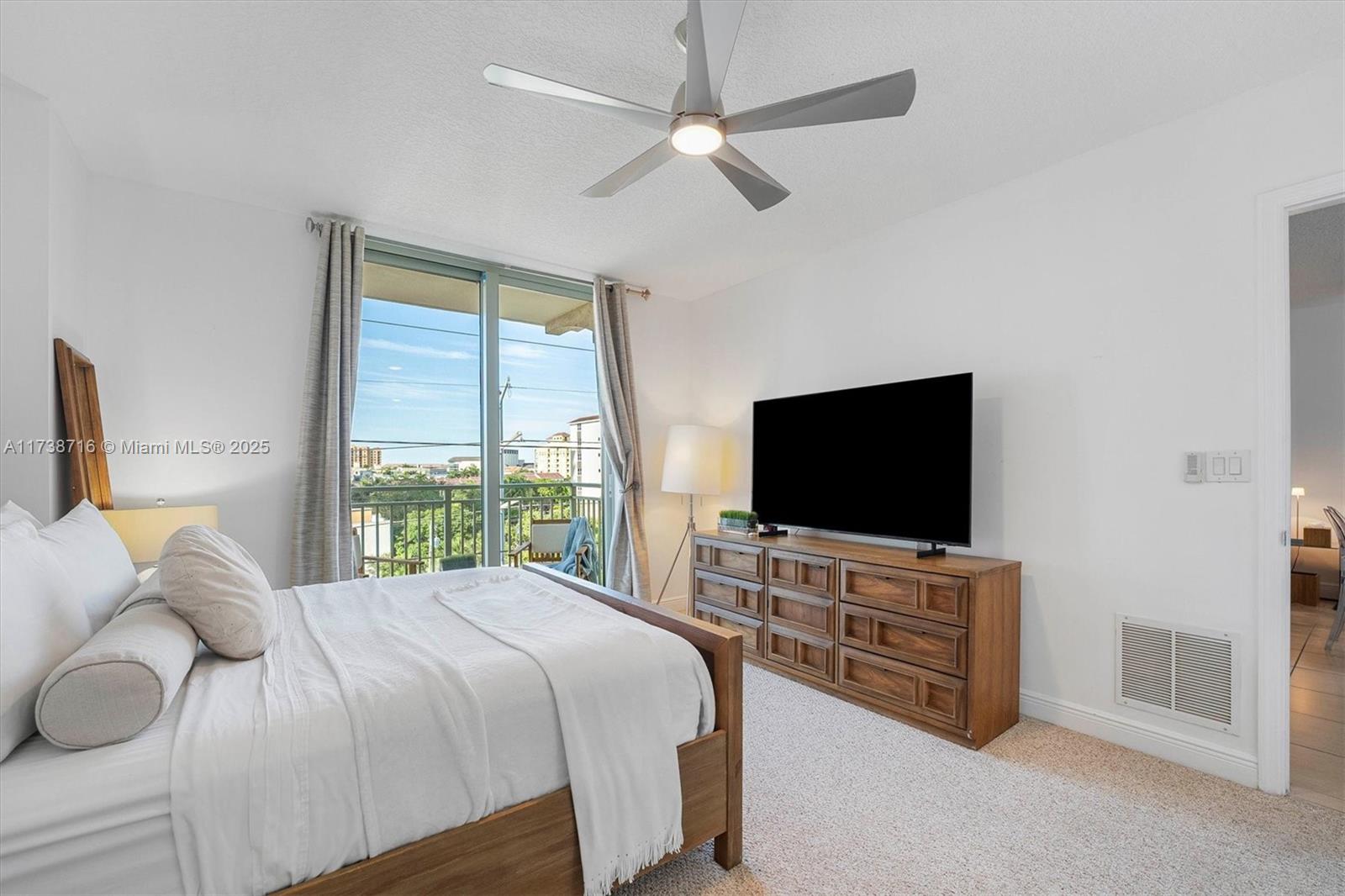 610 CLEMATIS CONDO - Residential