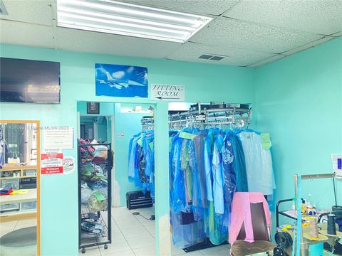 27828 SW 127 AV Homestead FL 33032