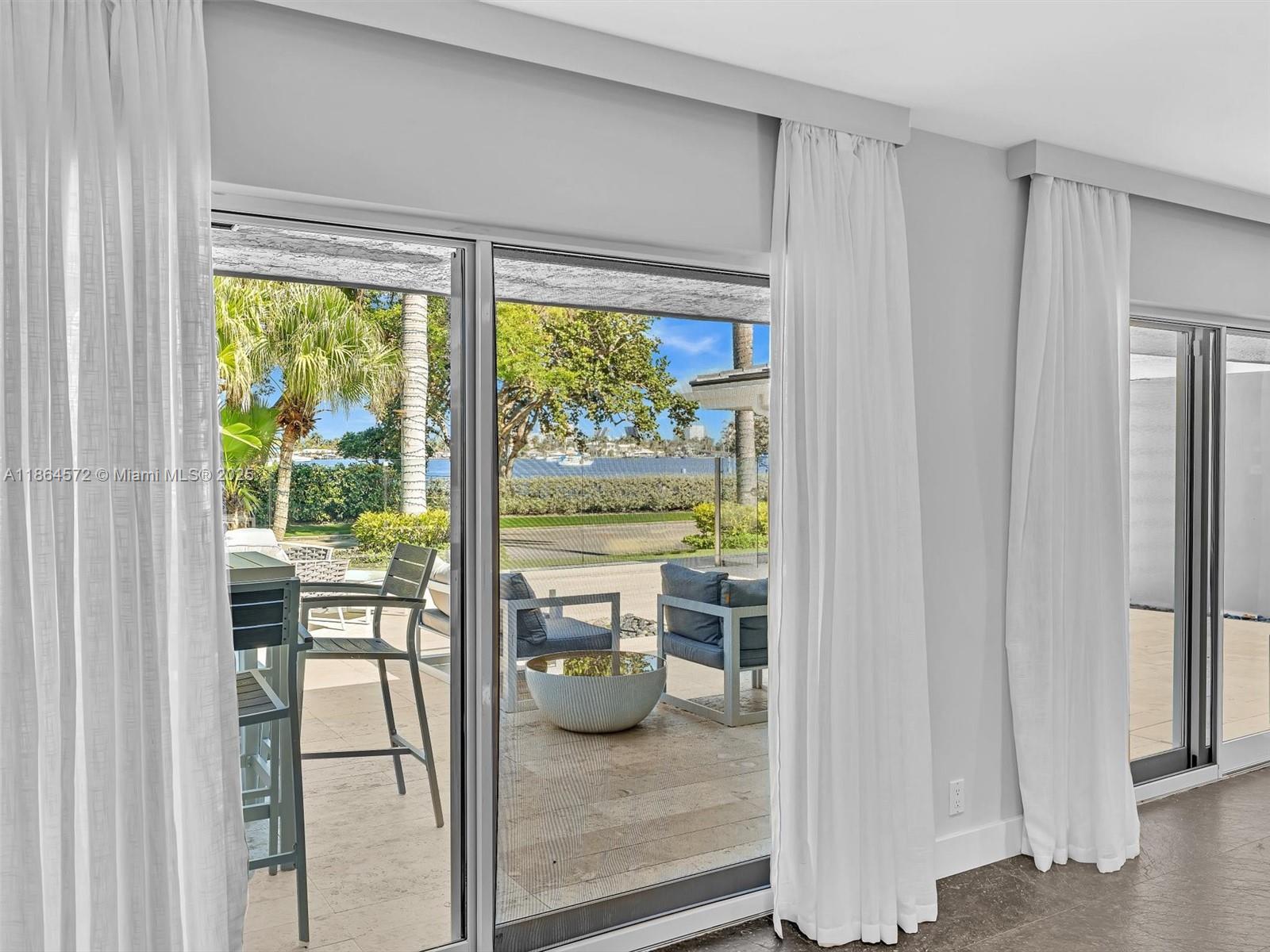 HOLLYWOOD LAKES SECTION - Residential Lease
