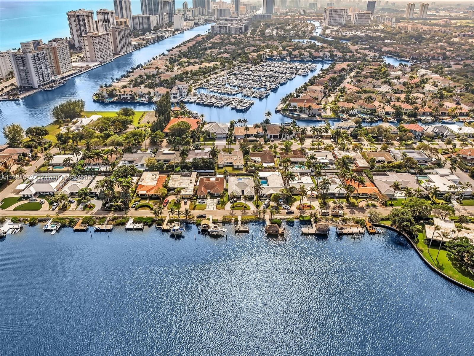HOLLYWOOD LAKES SECTION - Residential Lease