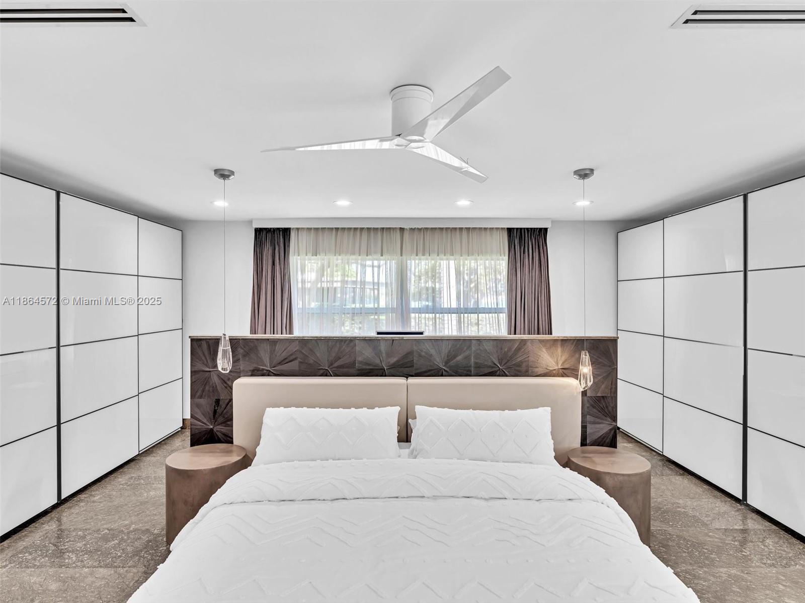HOLLYWOOD LAKES SECTION - Residential Lease