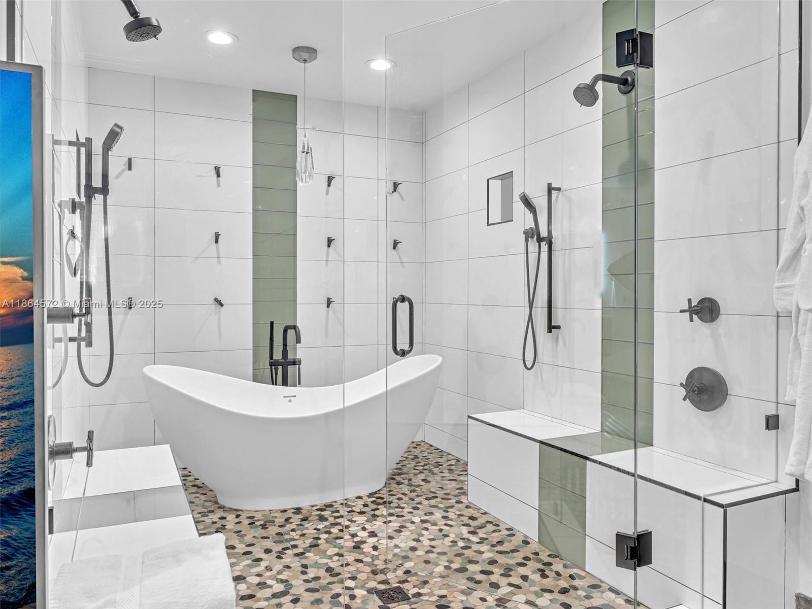 HOLLYWOOD LAKES SECTION - Residential Lease