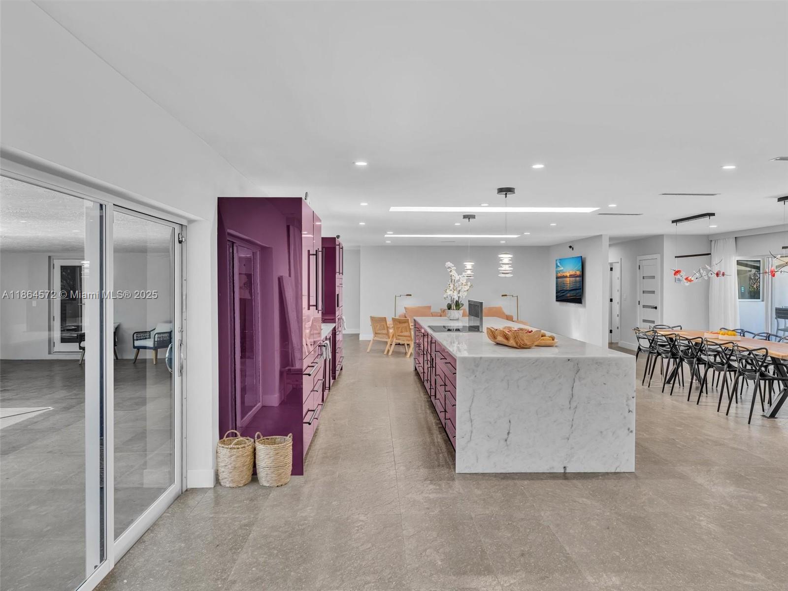 HOLLYWOOD LAKES SECTION - Residential Lease