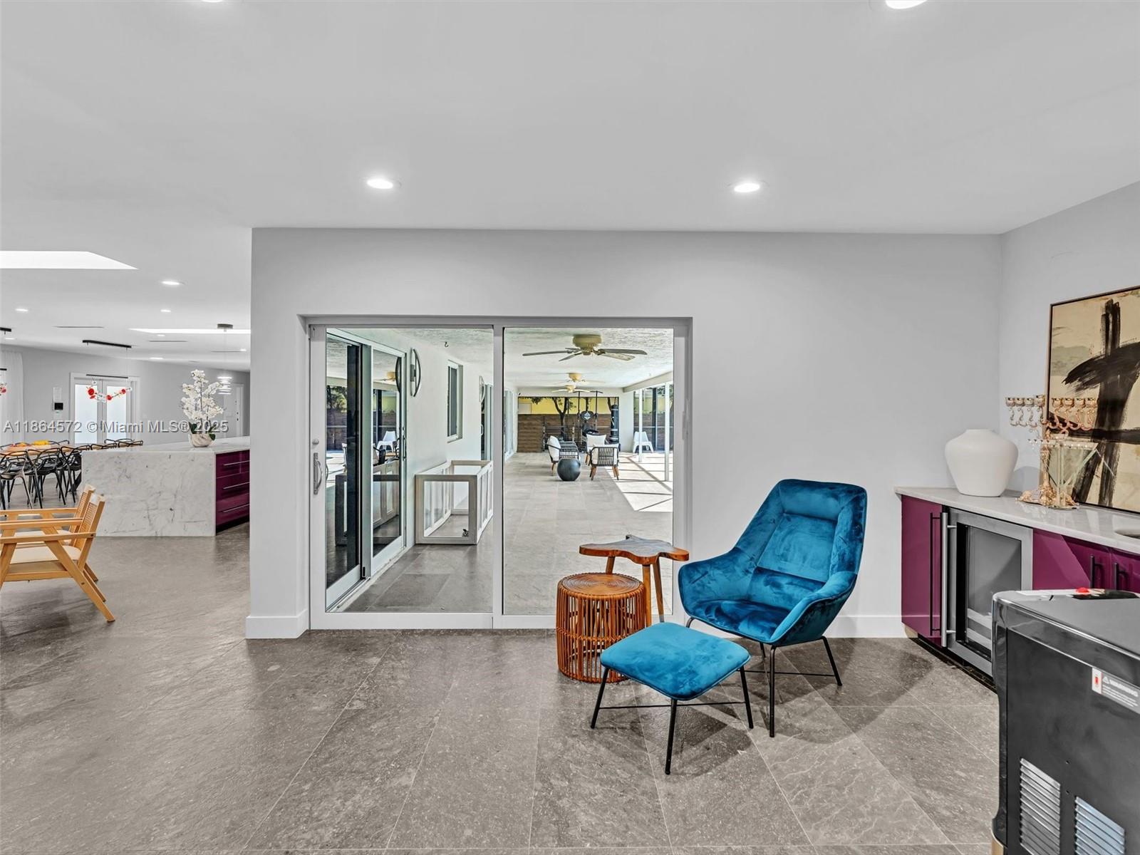 HOLLYWOOD LAKES SECTION - Residential Lease