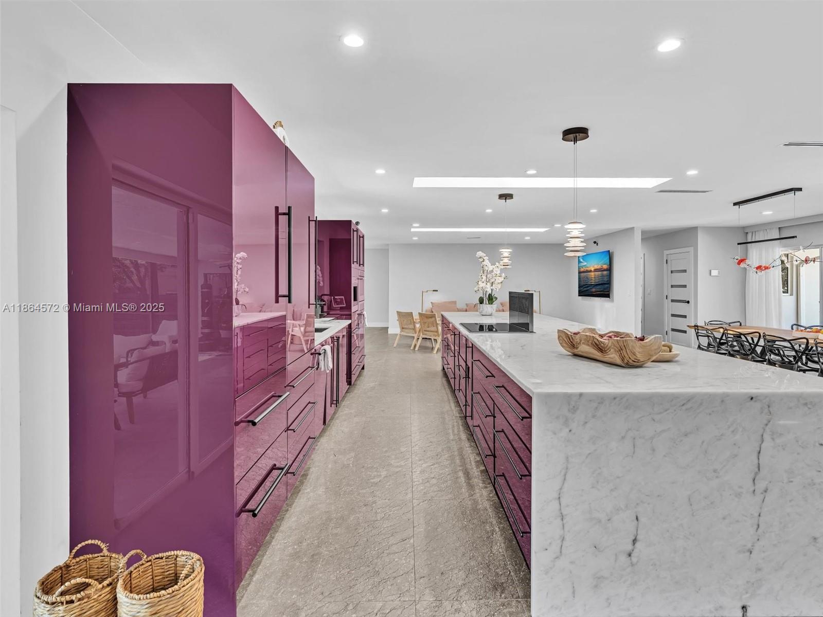 HOLLYWOOD LAKES SECTION - Residential Lease