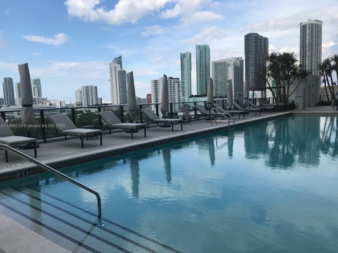 CANVAS CONDO - Residential Lease