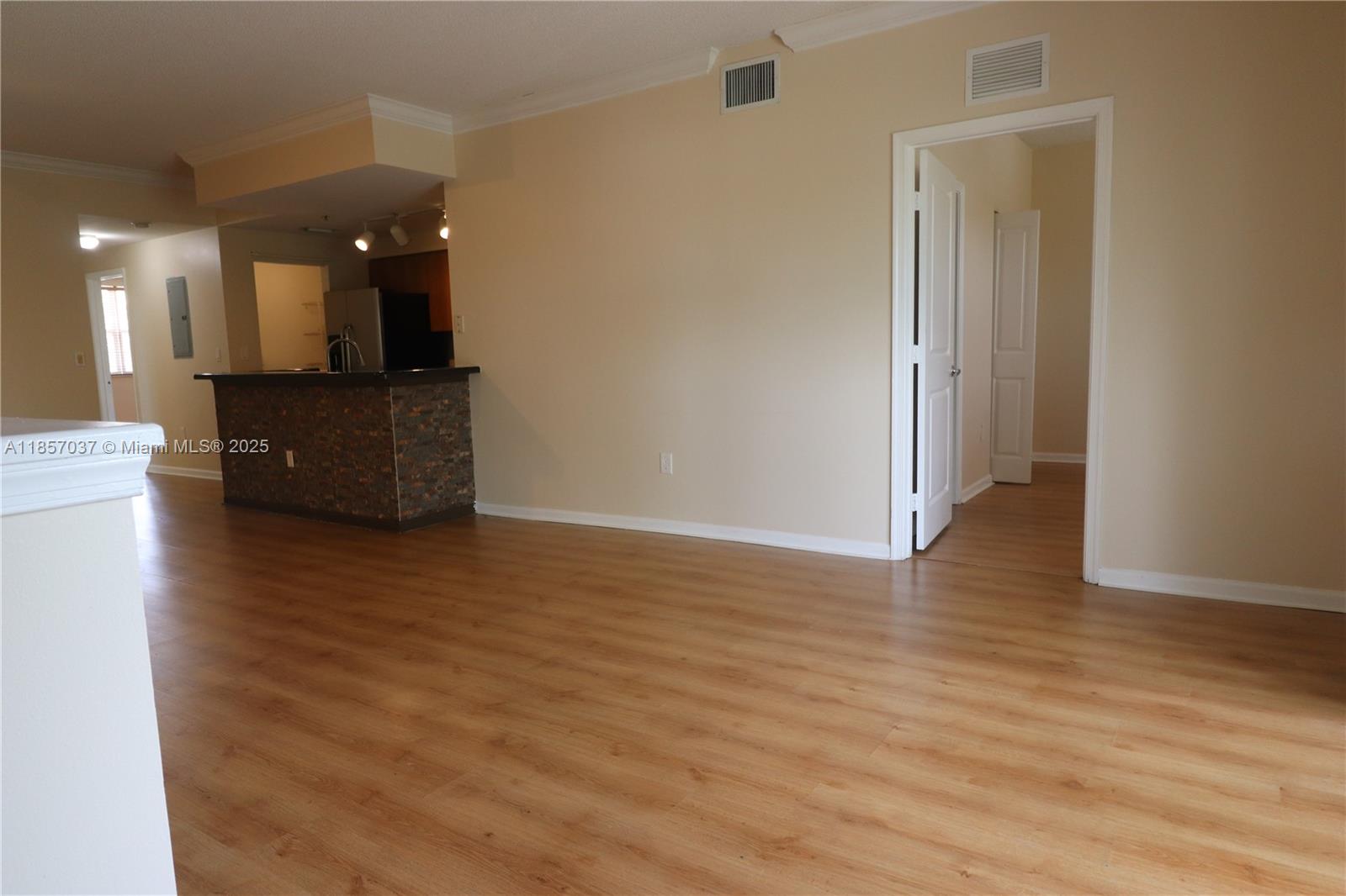 EL-AD POINCIANA CONDO - Residential Lease