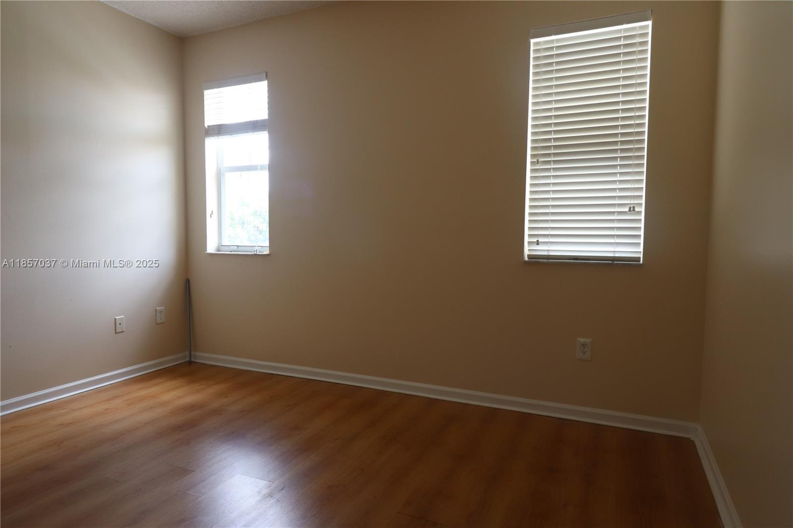 EL-AD POINCIANA CONDO - Residential Lease