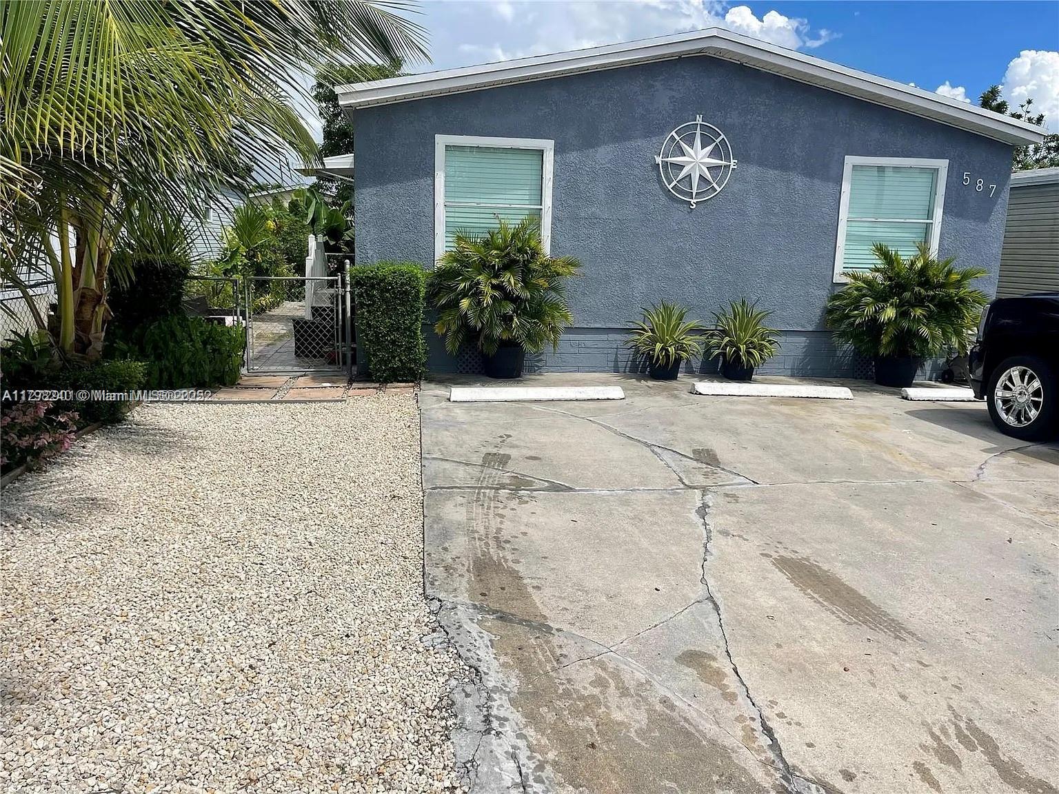 19800 Sw 180th Ave, Miami, Broward County, Florida - 3 Bedrooms  
2 Bathrooms - 