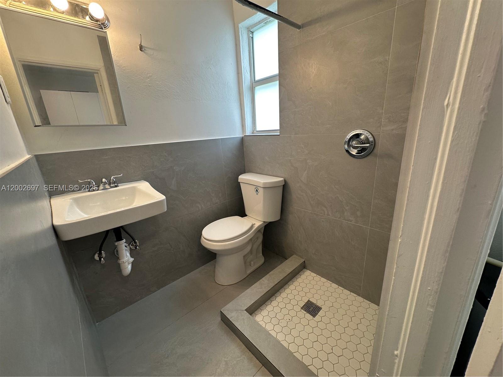 CITY OF MIAMI SOUTH - Residential Lease