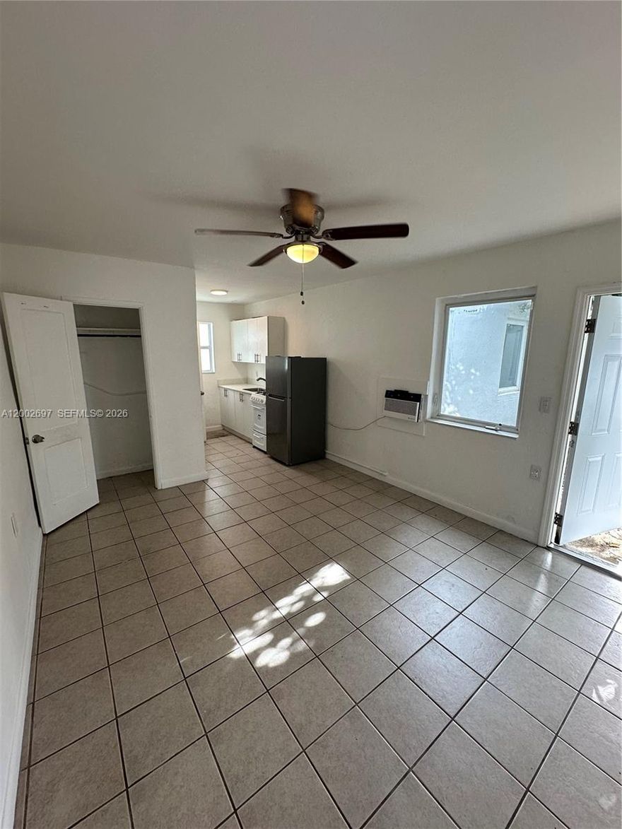 Beautiful Studio conveniently close to Brickell, Calle 8, The Roads, Downtown Miami, and I-95. Plenty of restaurants, markets, and shops nearby. Ready to Move-In. Maximum 2 adults. Applicant's monthly household income must exceed 2 times the rent.