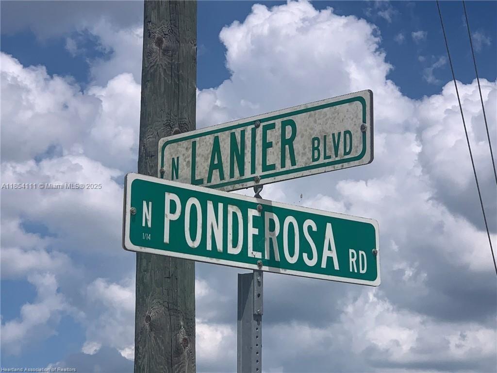 AVON PARK LAKES - Land