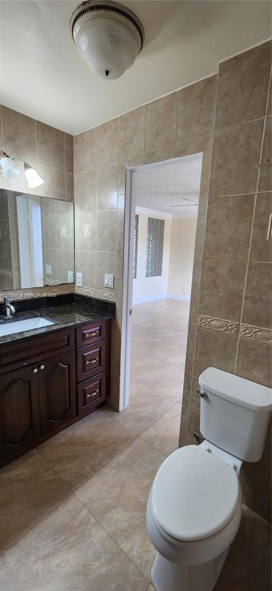 CORAL GARDENS II CONDO - Residential