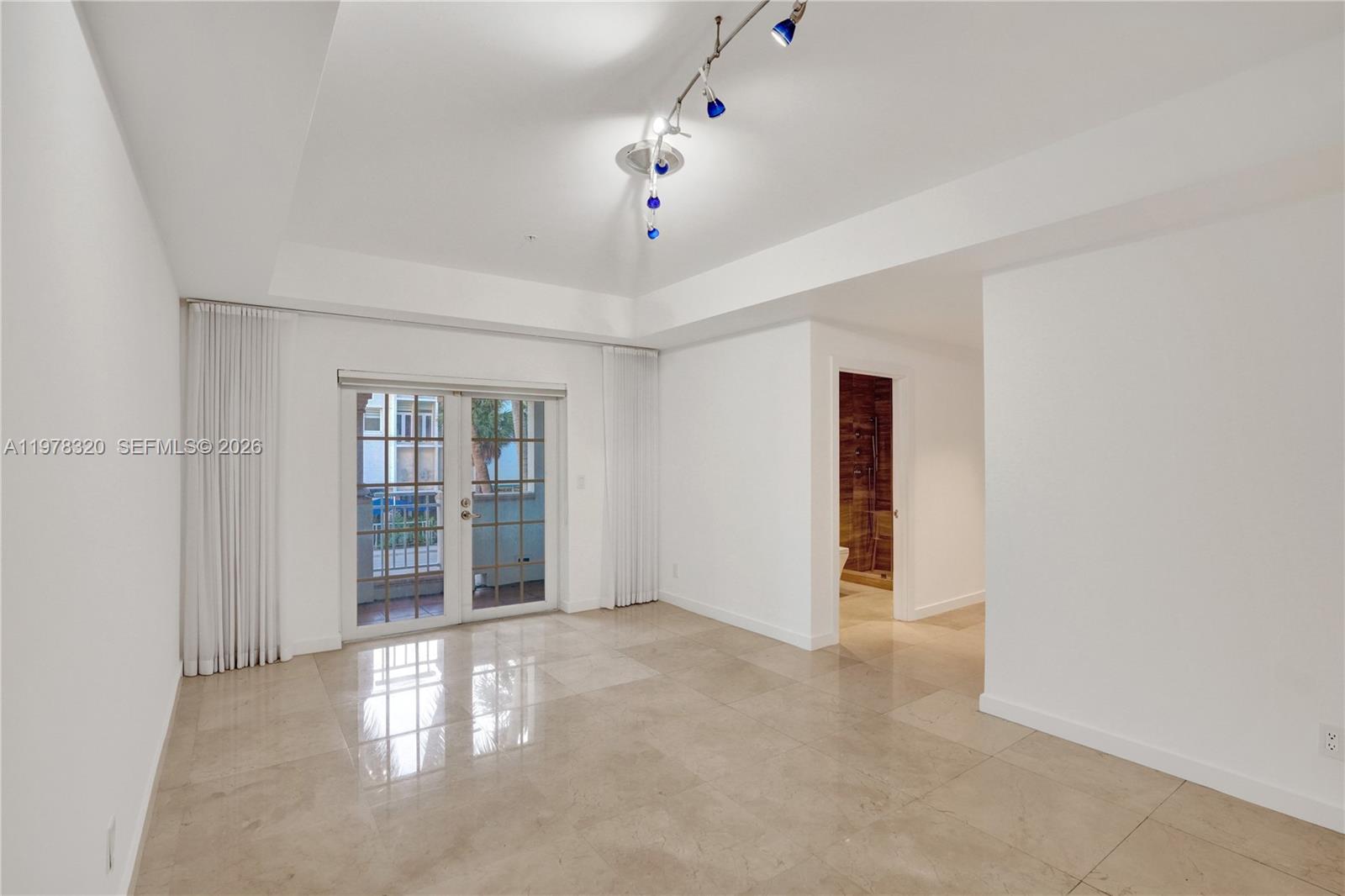 THE THS AT SUNSET HARBOUR - Residential