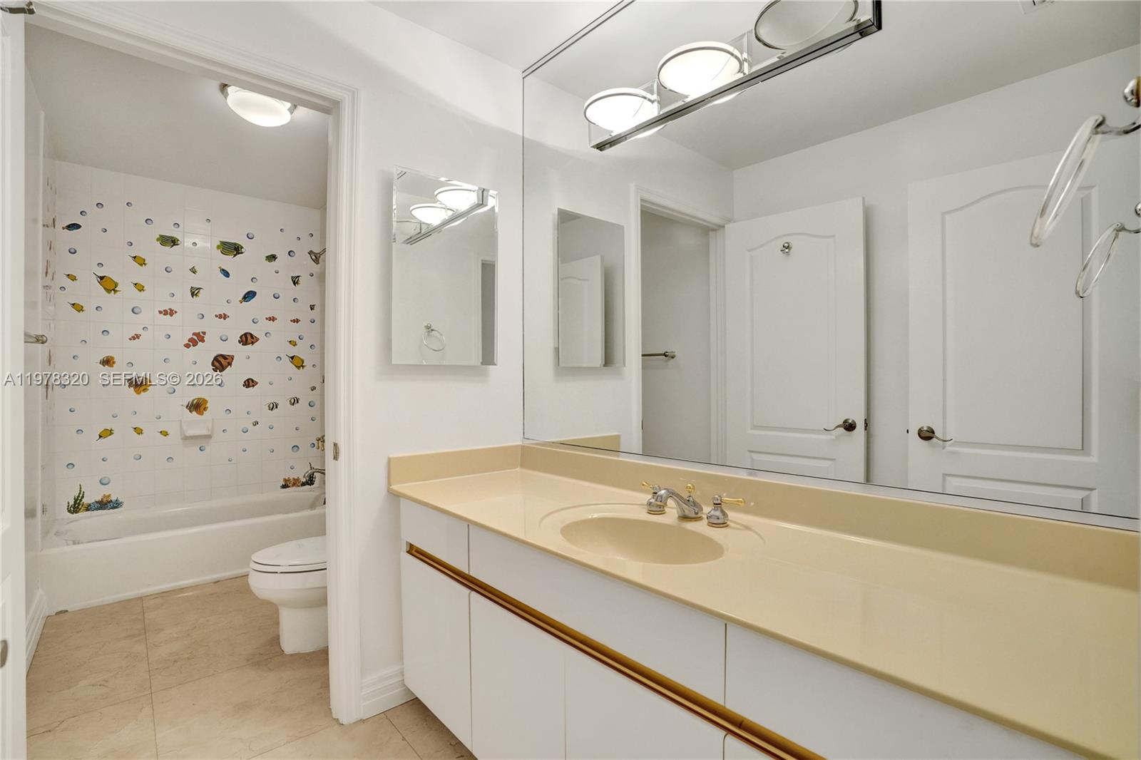 THE THS AT SUNSET HARBOUR - Residential