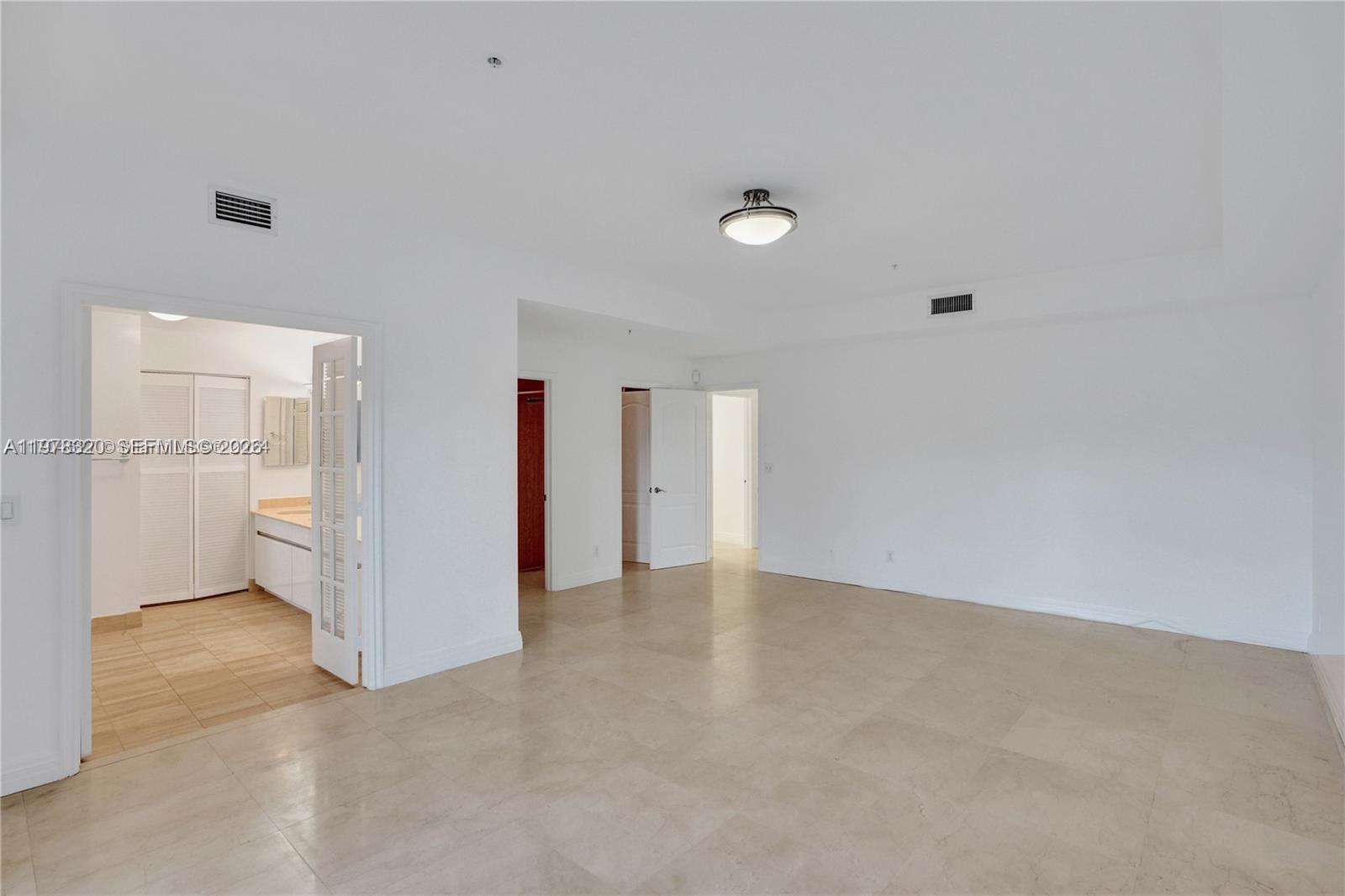 THE THS AT SUNSET HARBOUR - Residential