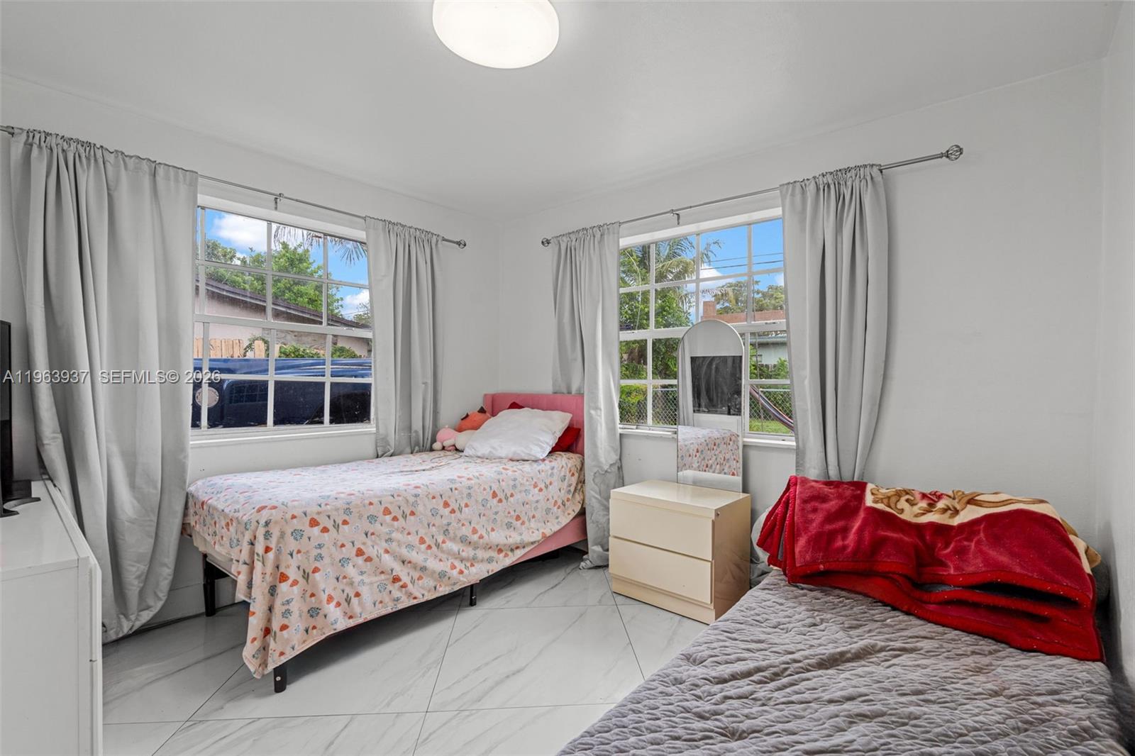 BEVERLY PARK - Residential