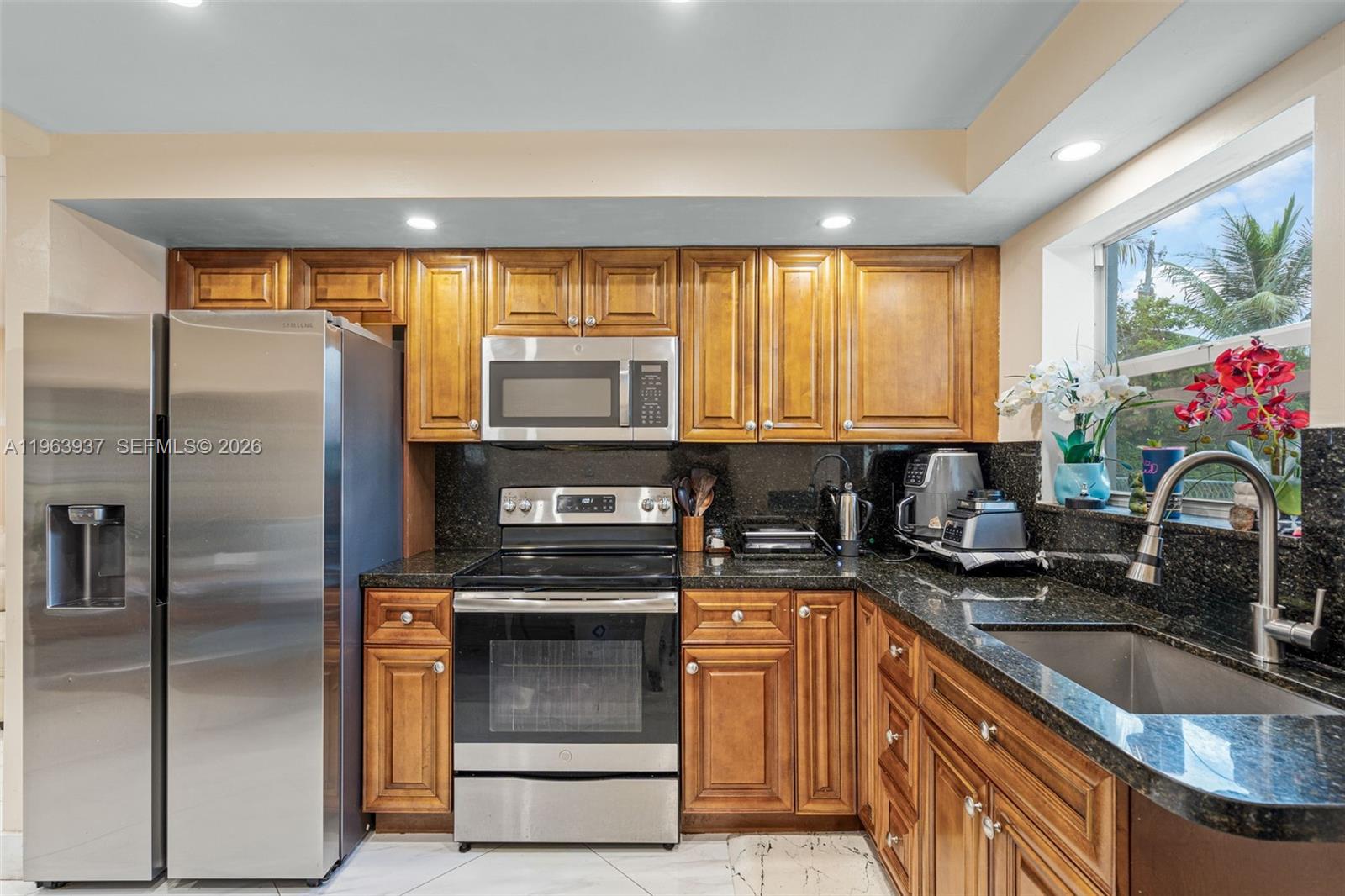 BEVERLY PARK - Residential