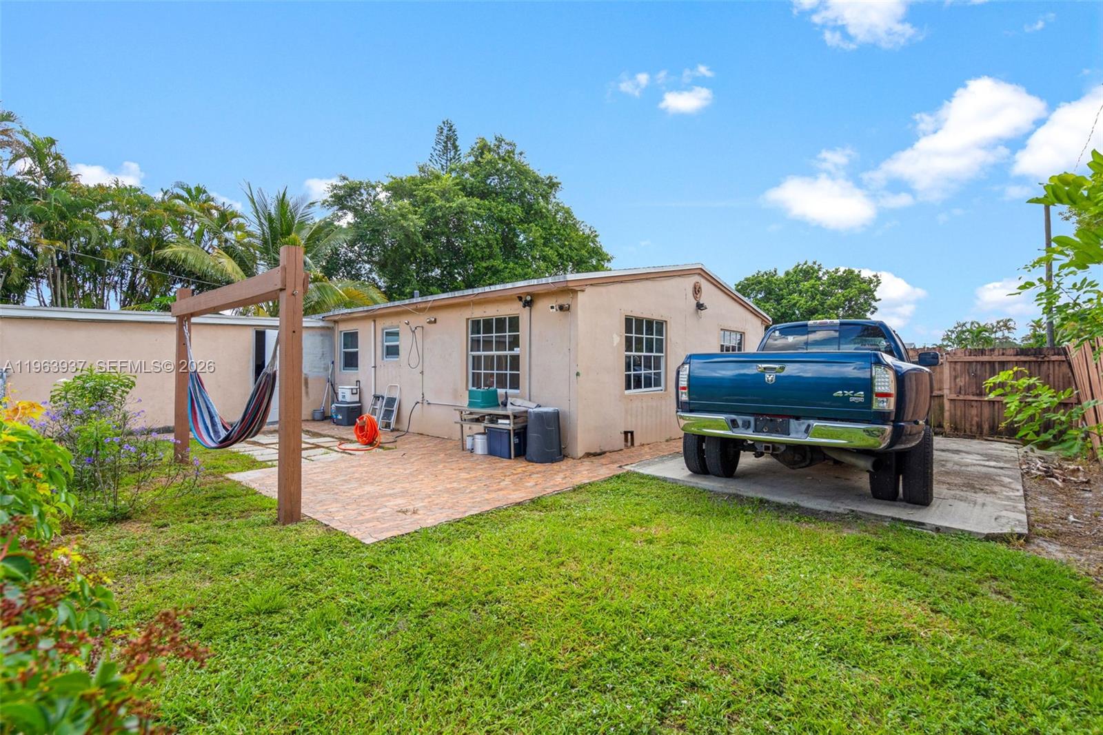 BEVERLY PARK - Residential