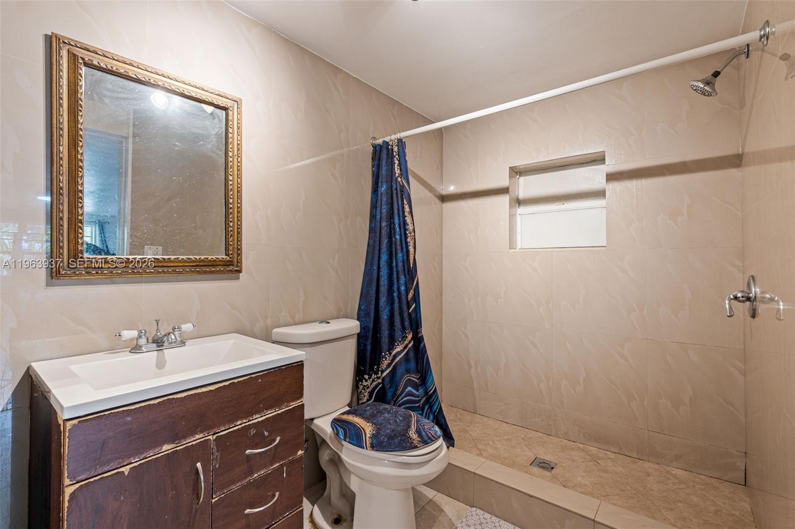 BEVERLY PARK - Residential