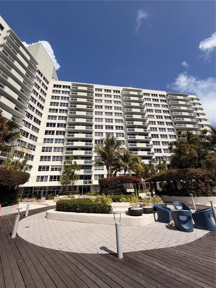 FLAMINGO SOUTH BEACH I CO - Residential Lease