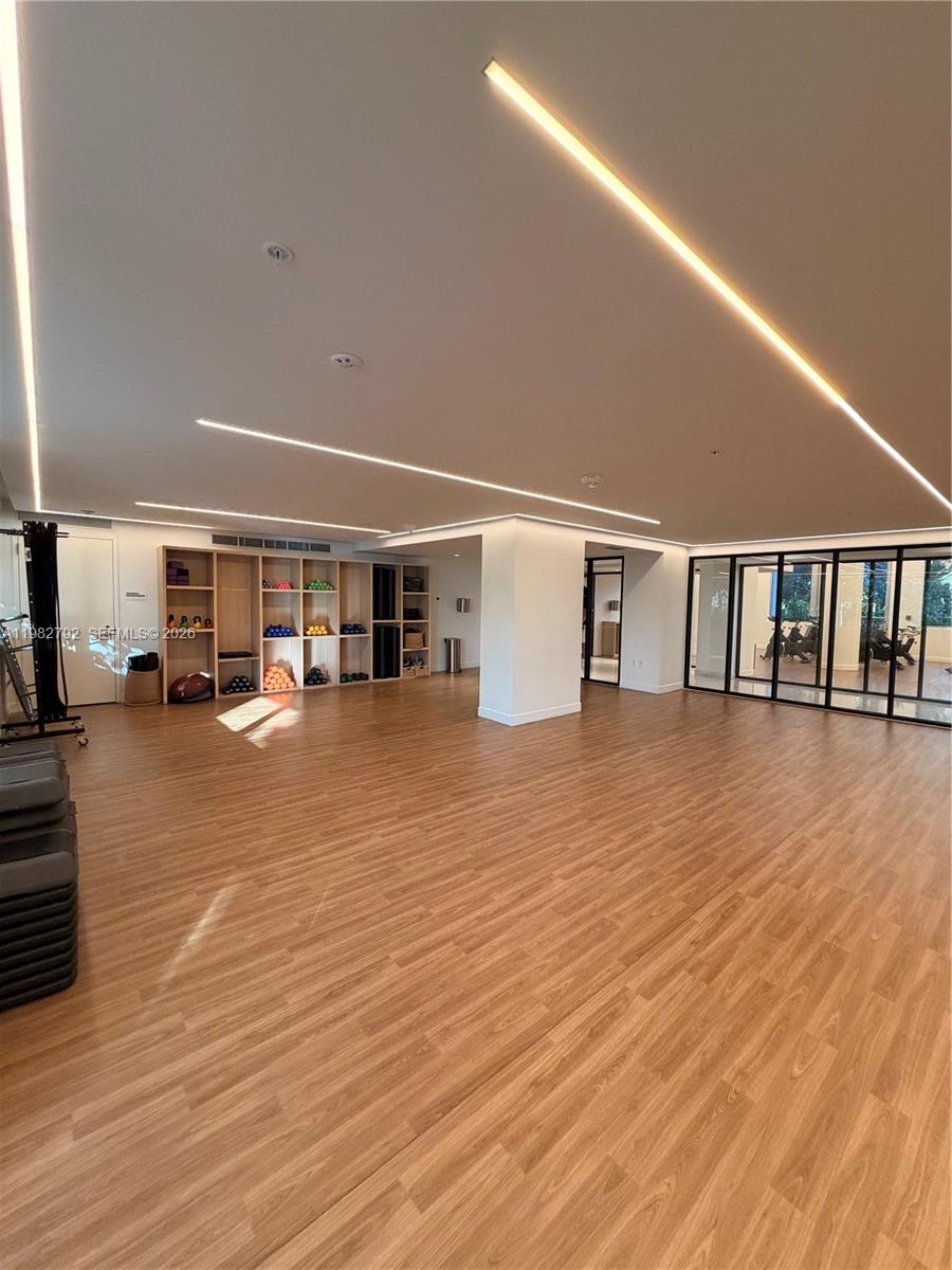 FLAMINGO SOUTH BEACH I CO - Residential Lease