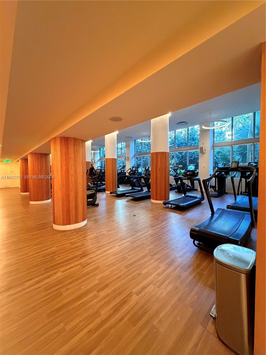 FLAMINGO SOUTH BEACH I CO - Residential Lease