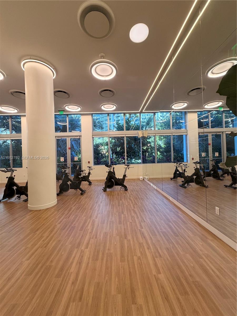 FLAMINGO SOUTH BEACH I CO - Residential Lease