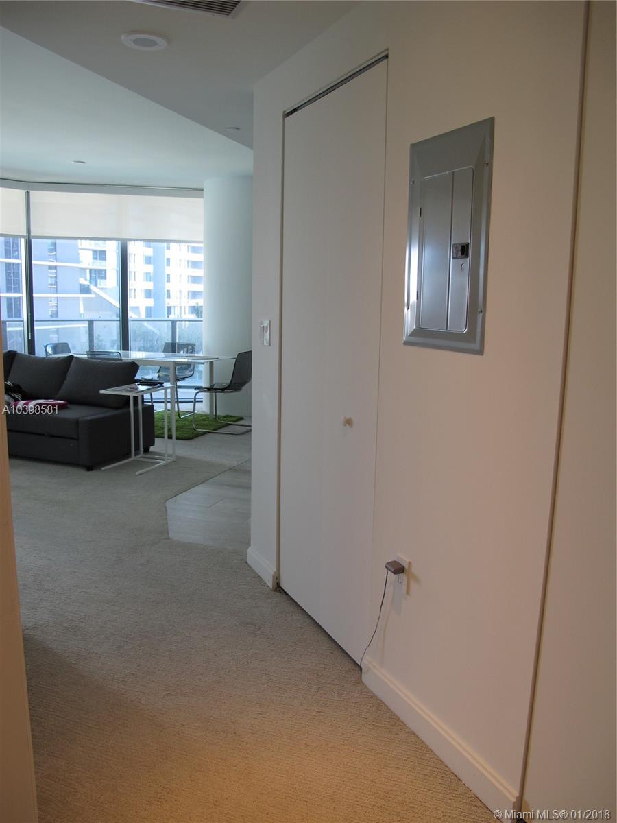 BRICKELL HEIGHTS EAST CON - Residential Lease