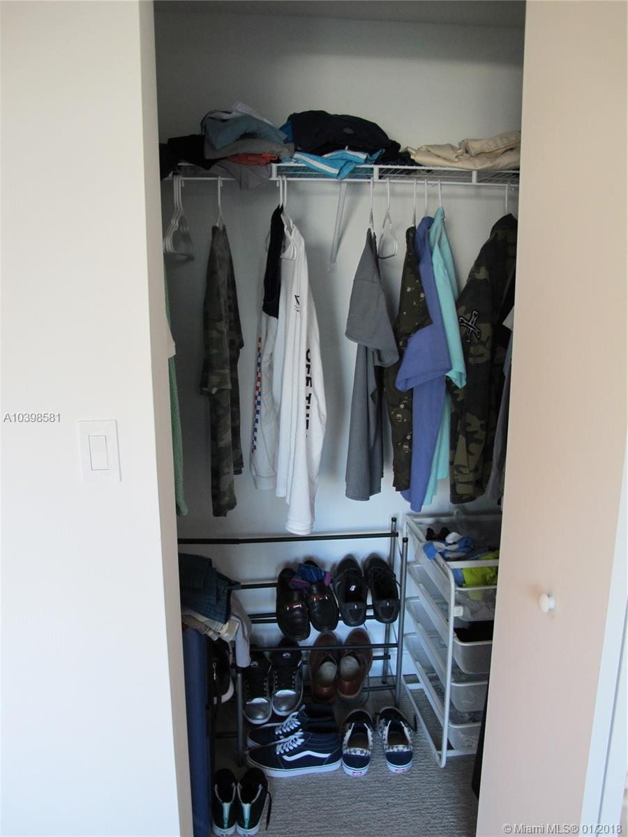 BRICKELL HEIGHTS EAST CON - Residential Lease