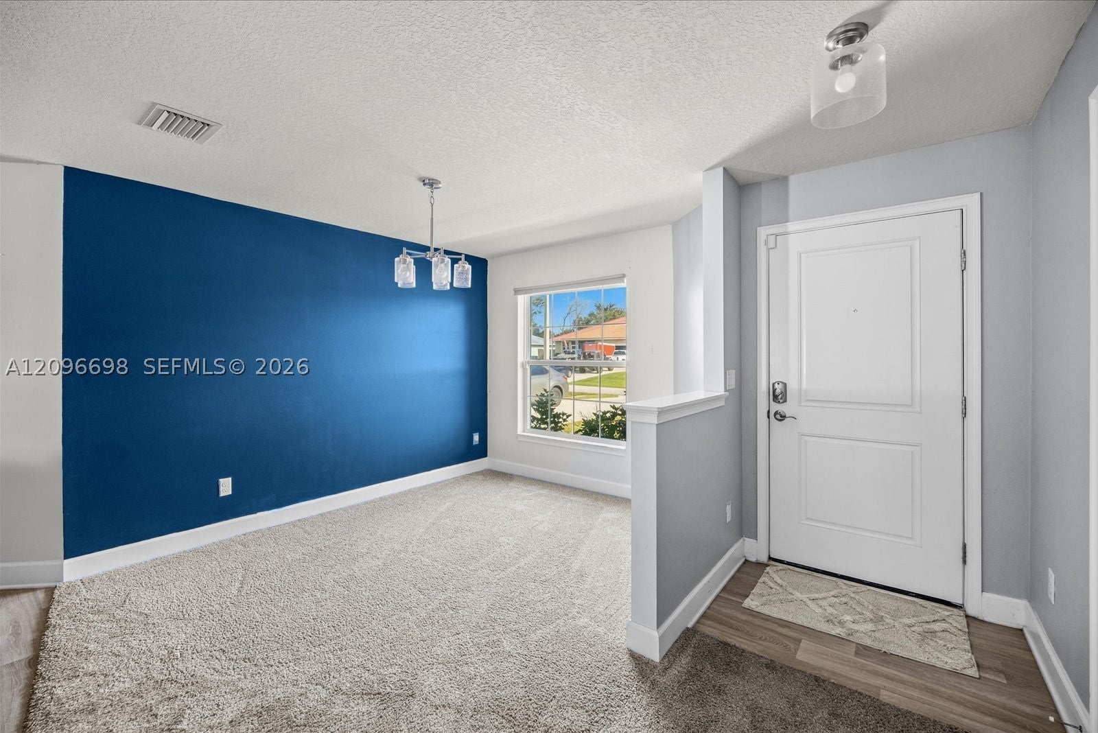 763 Altura St