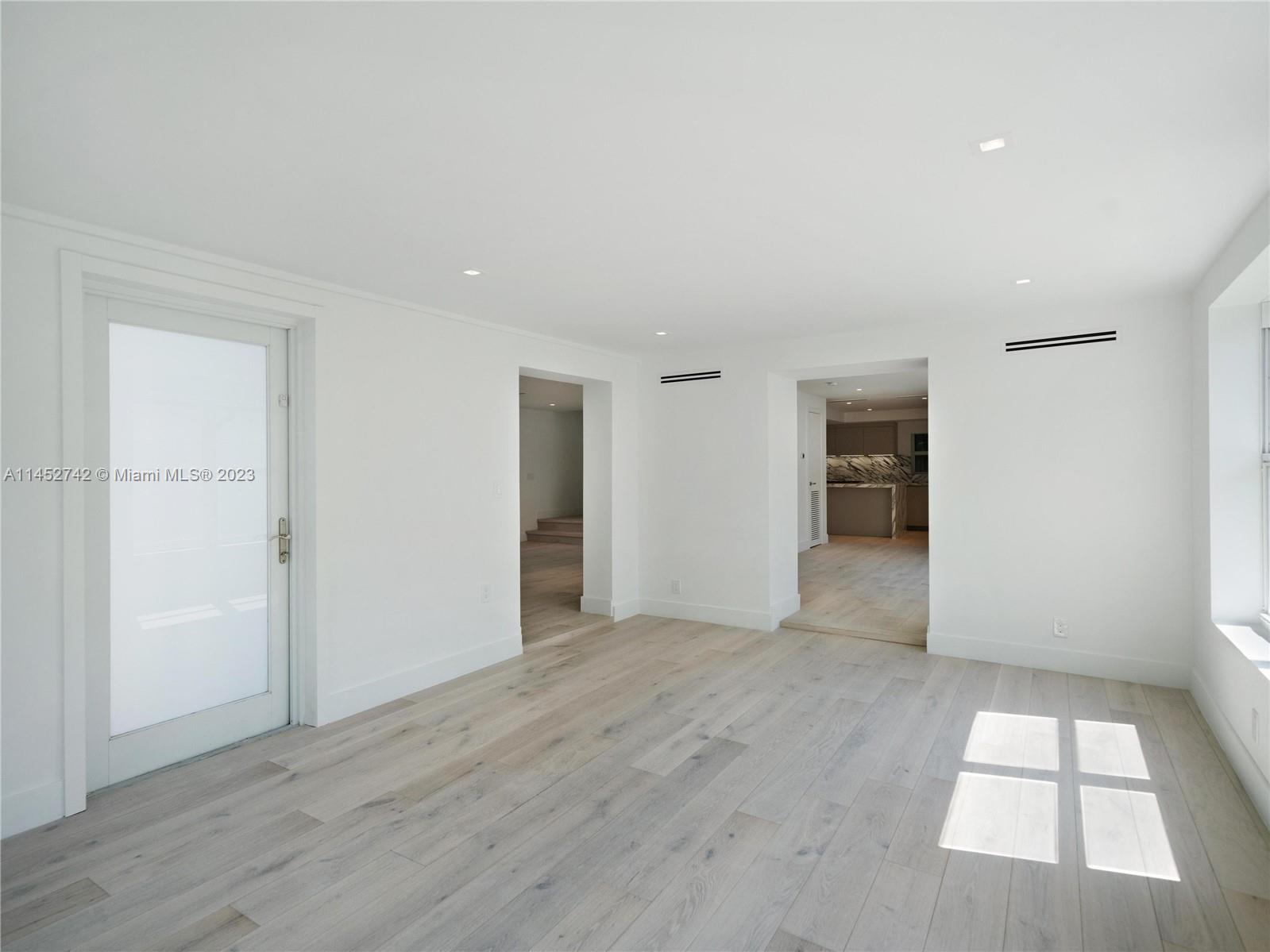 NAUTILUS SUB - Residential