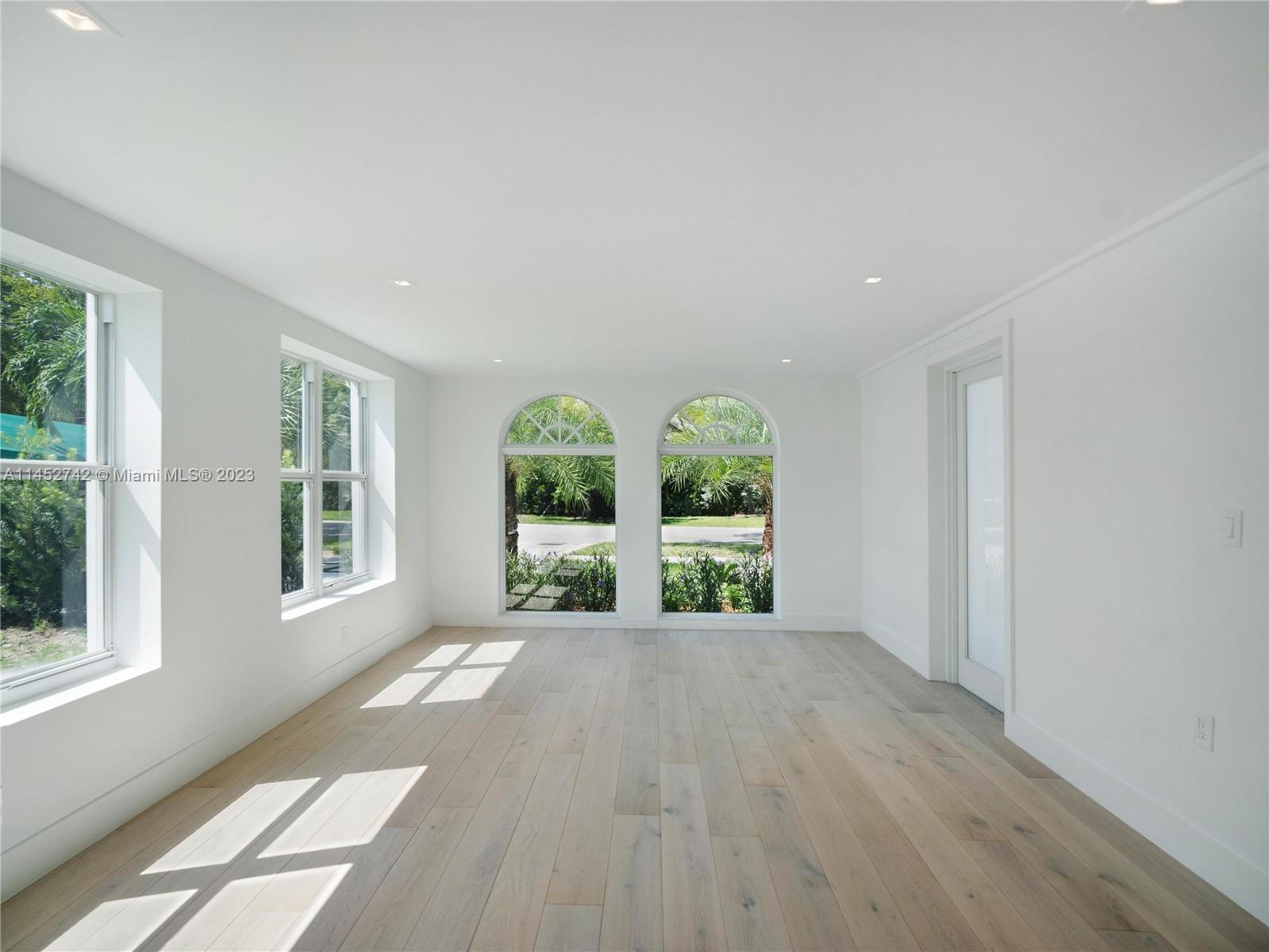 NAUTILUS SUB - Residential