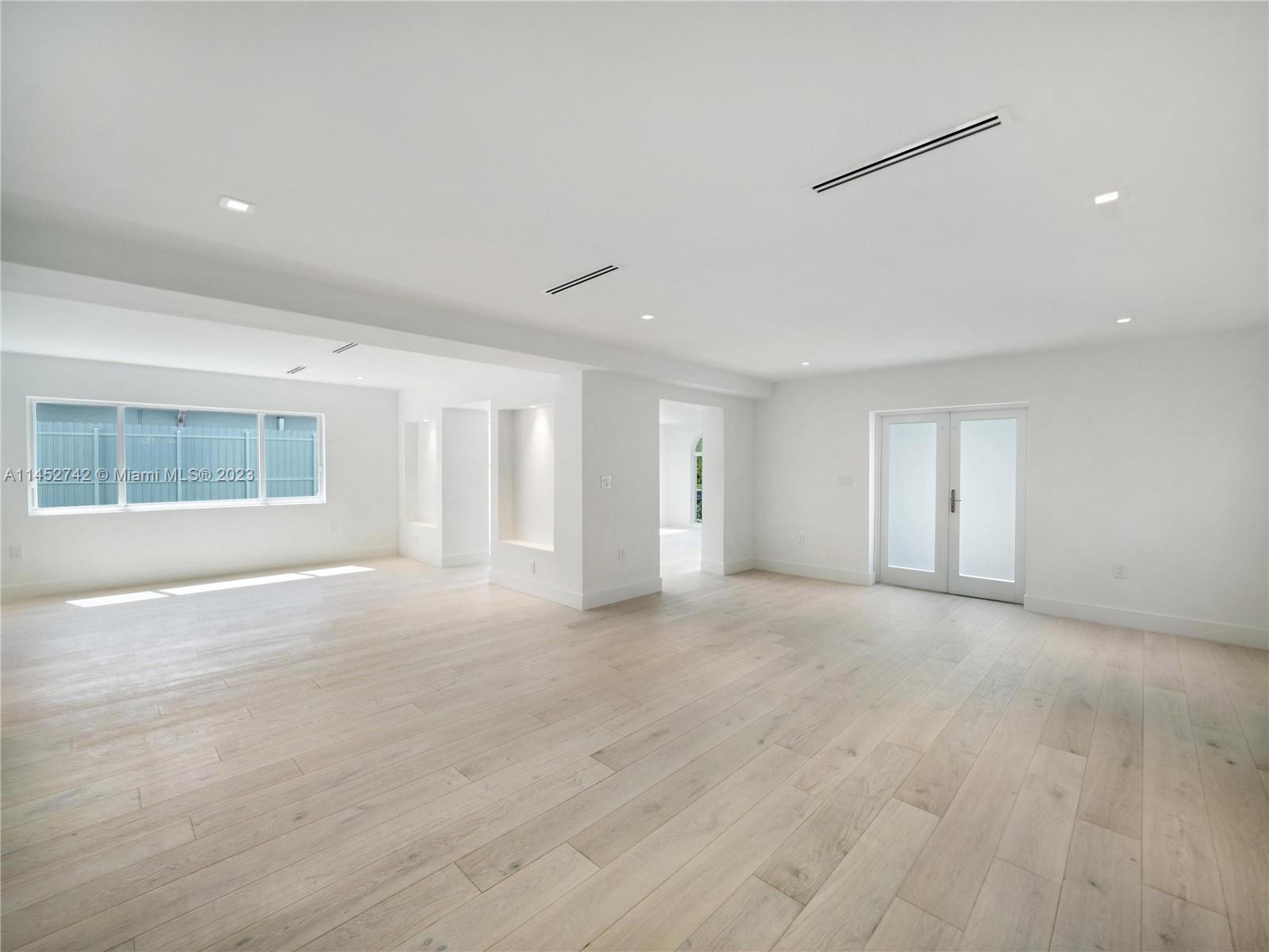 NAUTILUS SUB - Residential