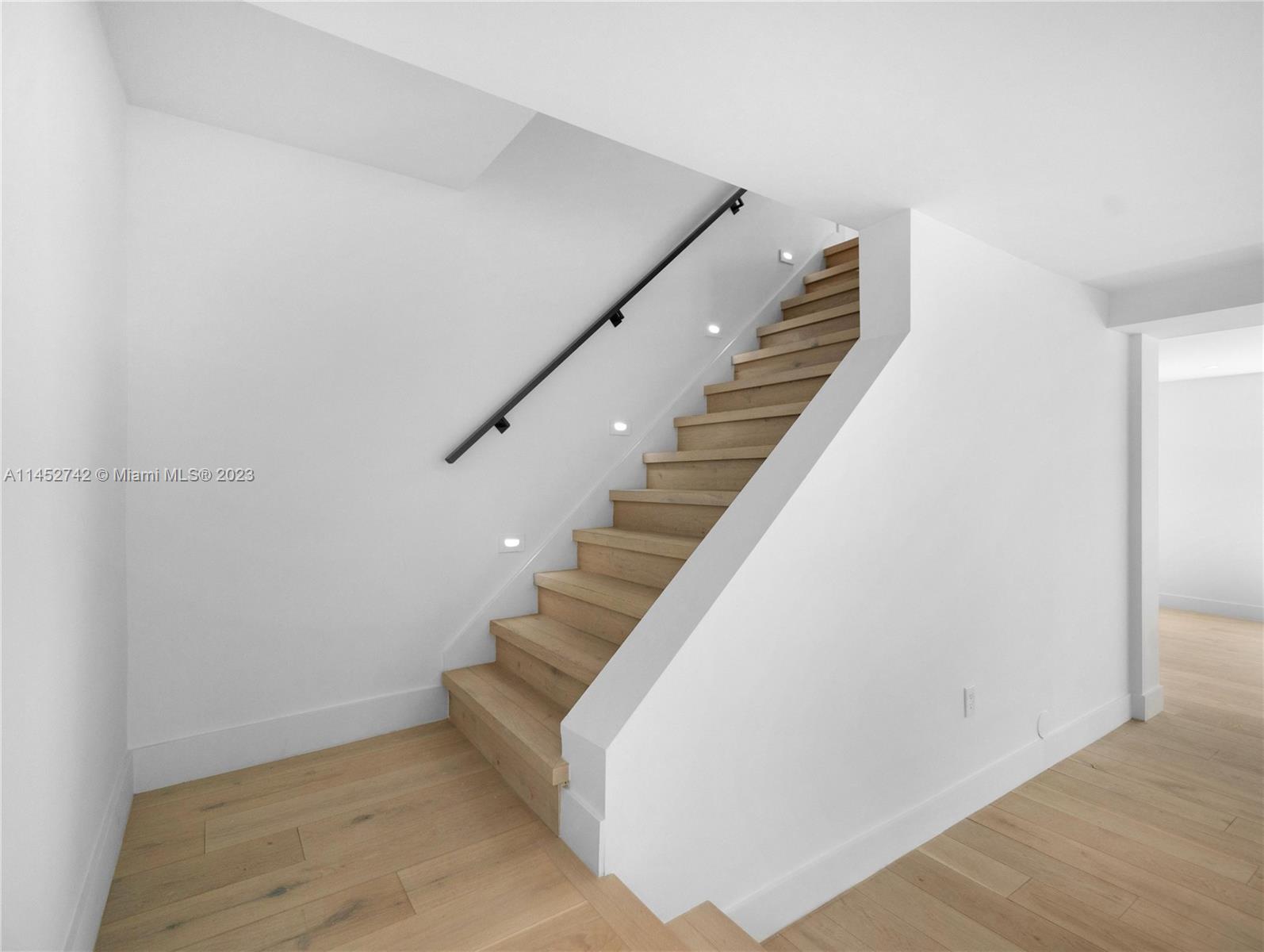 NAUTILUS SUB - Residential