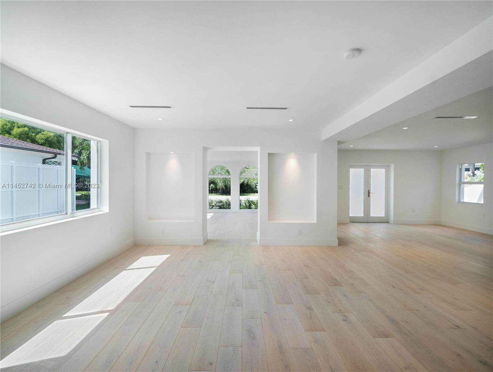 NAUTILUS SUB - Residential