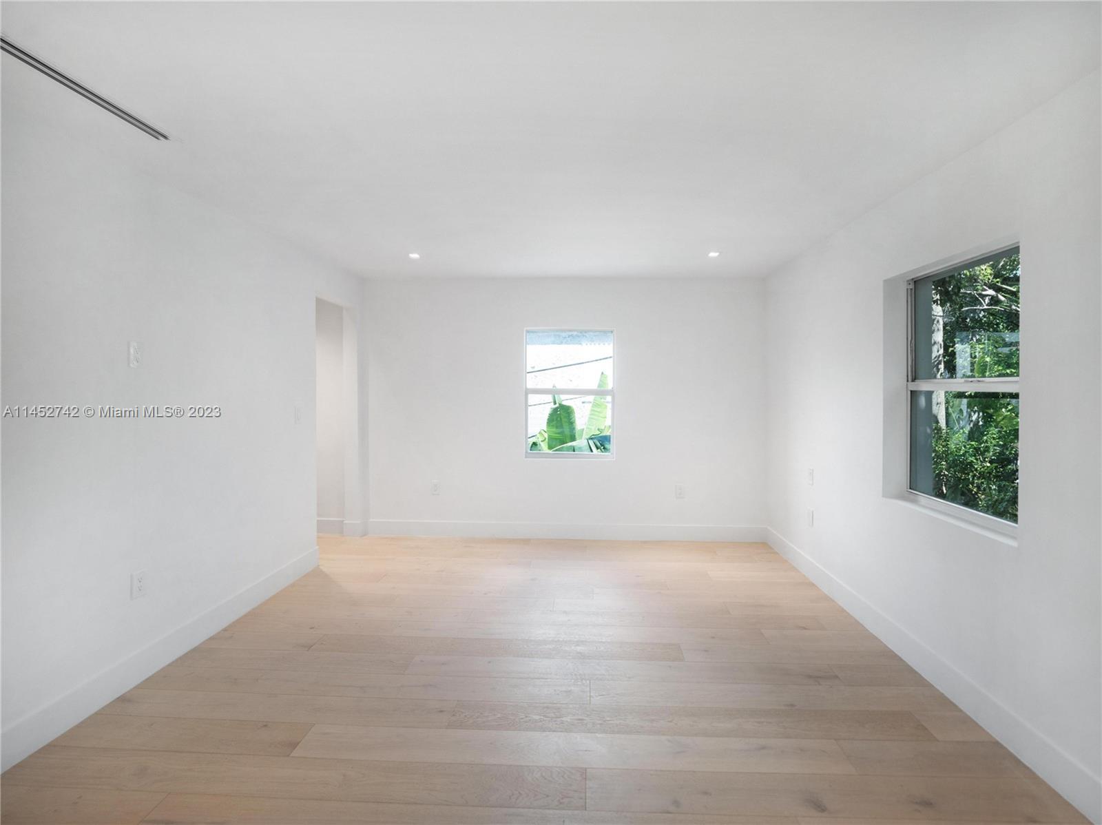 NAUTILUS SUB - Residential