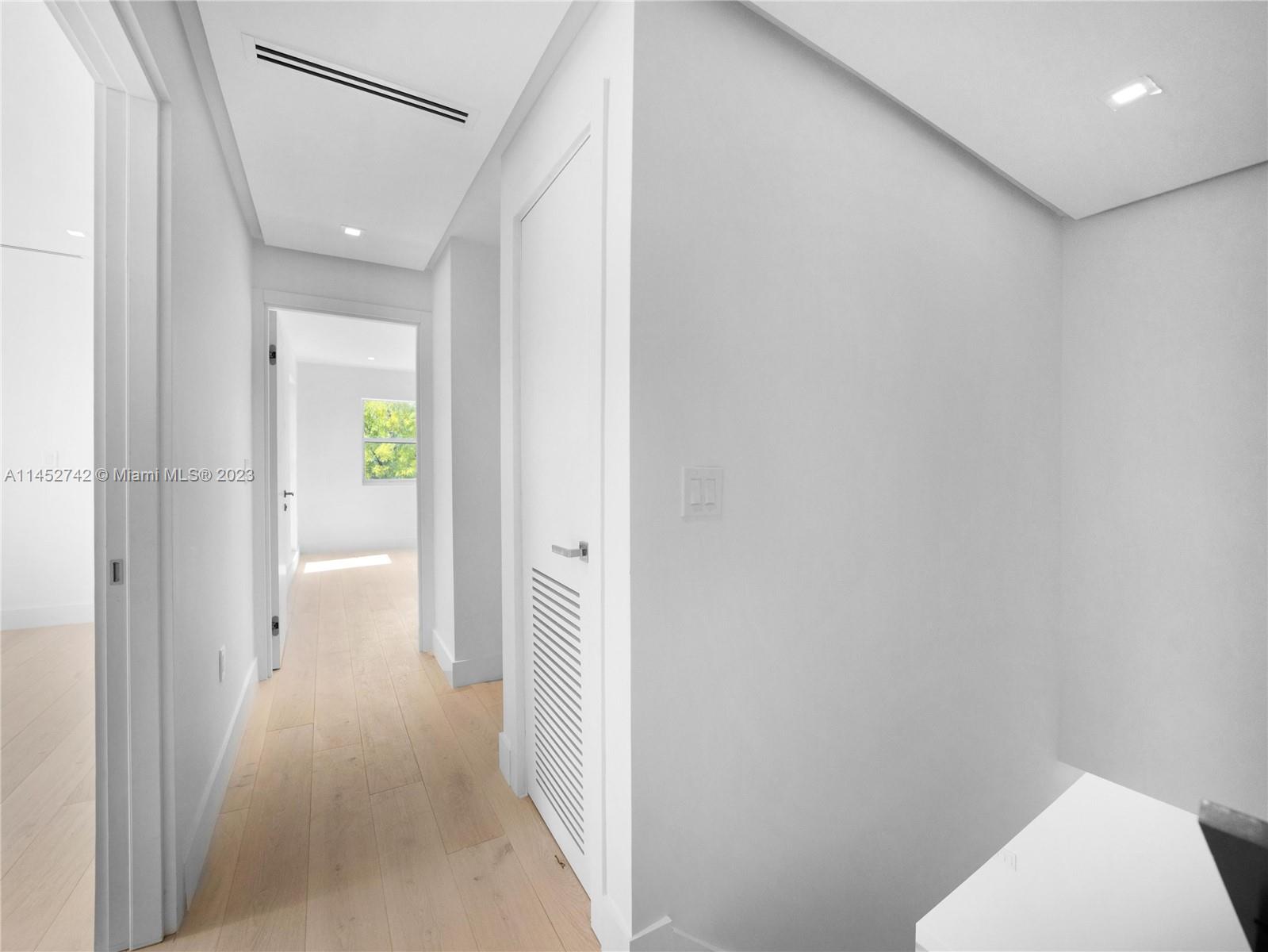 NAUTILUS SUB - Residential