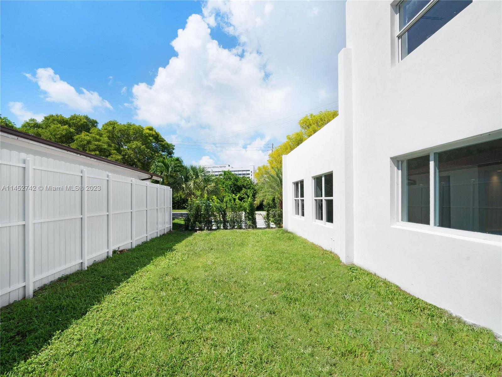 NAUTILUS SUB - Residential