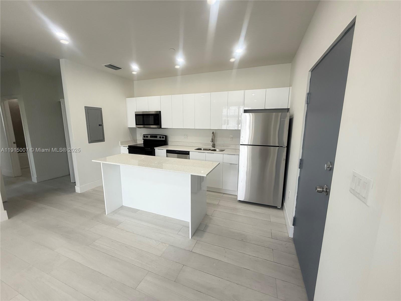 HIALEAH 13TH ADDN AMD PL - Residential Lease