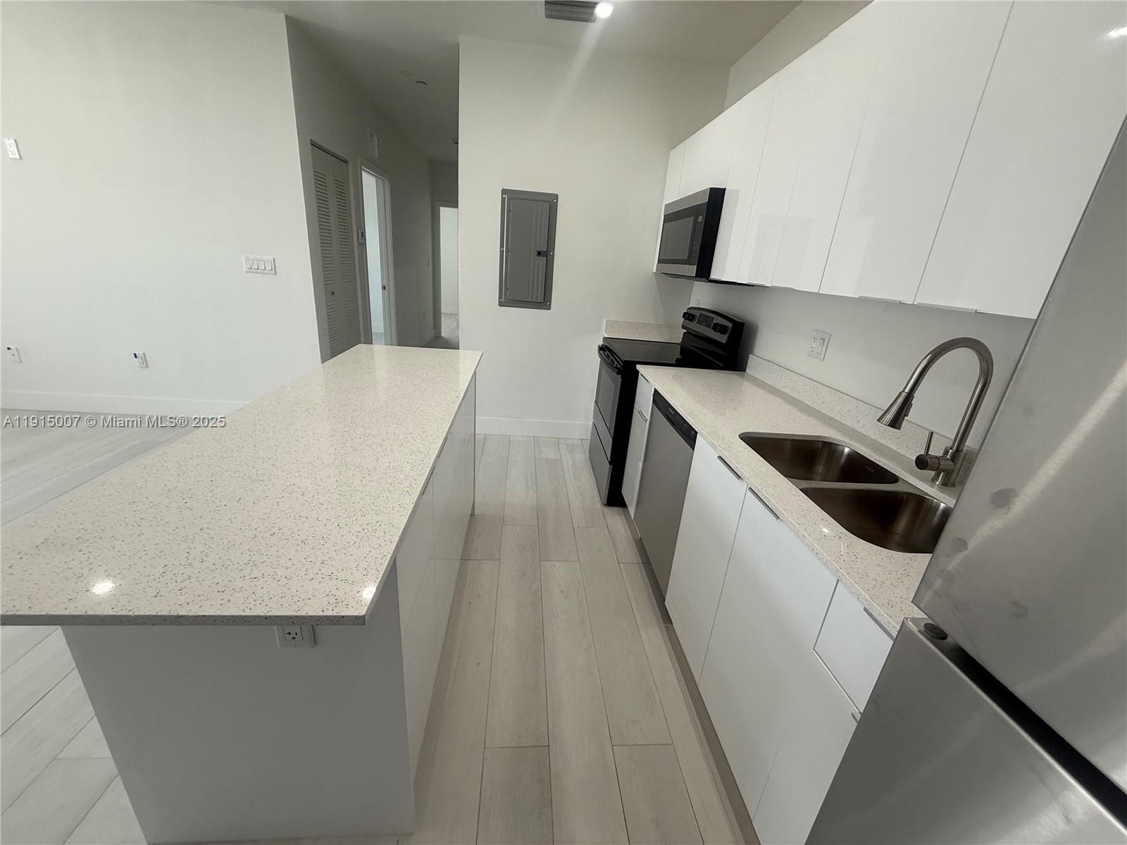 HIALEAH 13TH ADDN AMD PL - Residential Lease