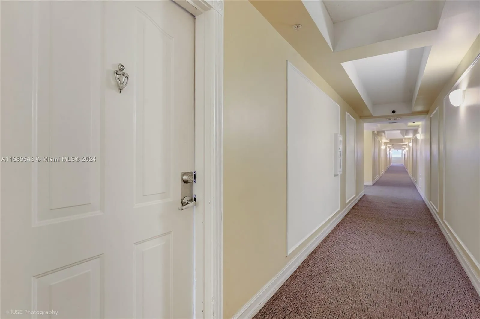 Miami, Florida 33126, United States, 2 Bedrooms Bedrooms, ,1 BathroomBathrooms,Residential,Pending,34459