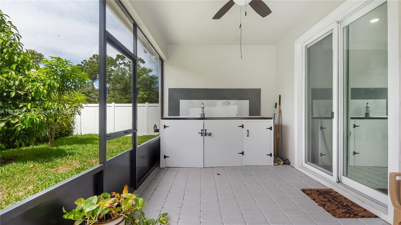 CATALINA ESTATES - Residential
