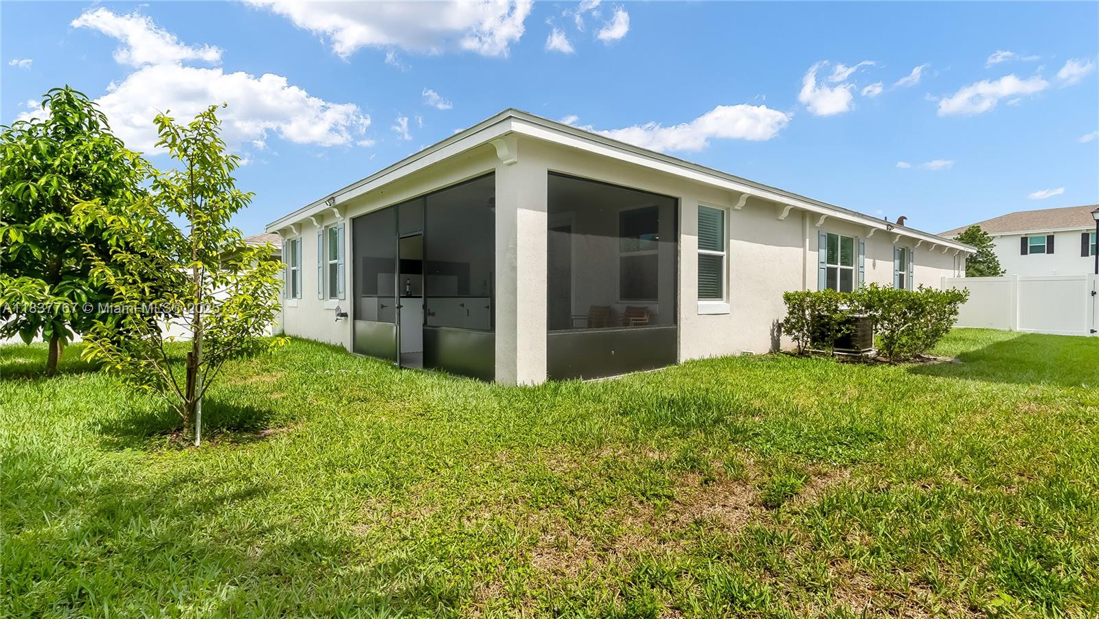 CATALINA ESTATES - Residential