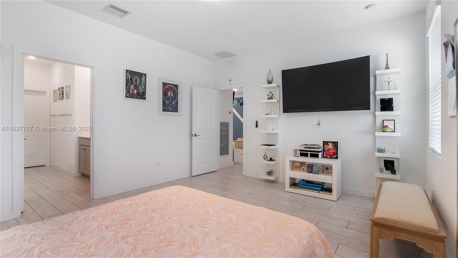 CATALINA ESTATES - Residential