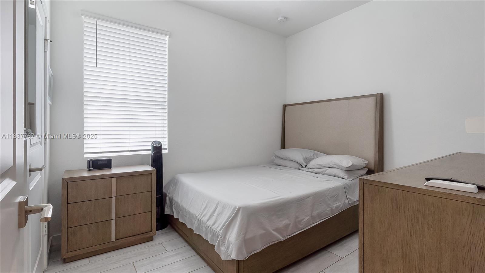 CATALINA ESTATES - Residential