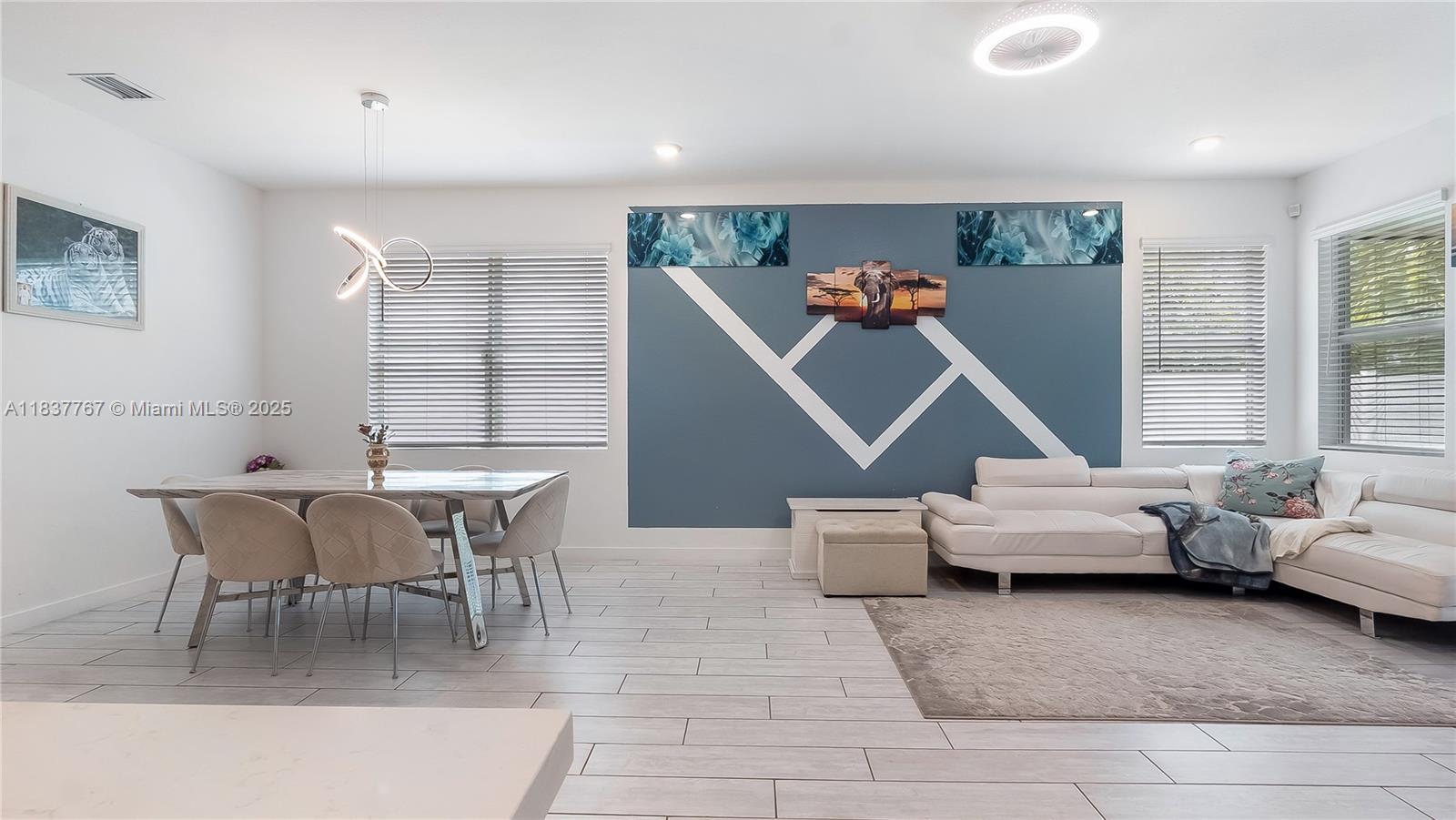 CATALINA ESTATES - Residential