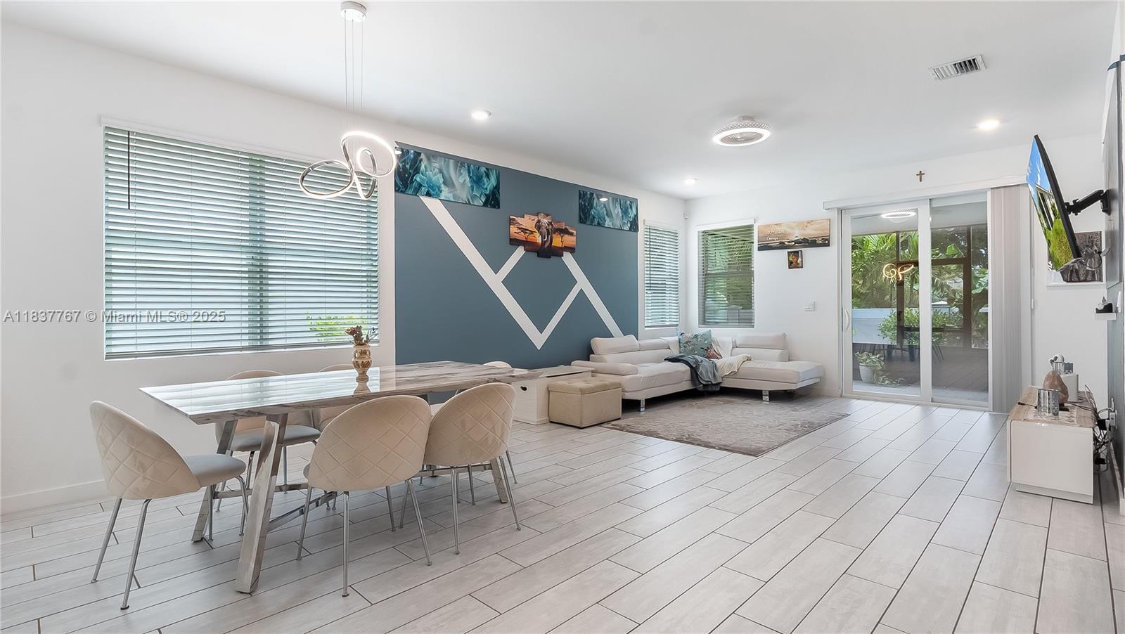 CATALINA ESTATES - Residential