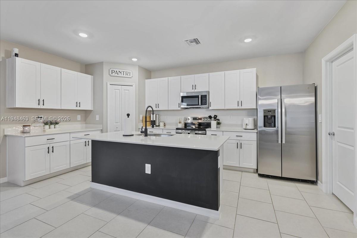 Savanna Lakes - Residential